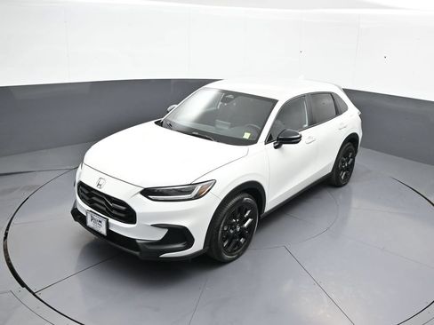 Certified 2024 Honda HR-V Sport image 32