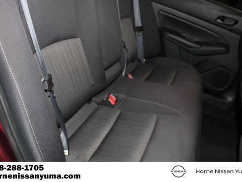 Used 2024 Nissan Altima 2.5 SV FWD image 7