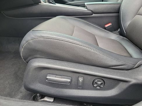 Used 2019 Honda Accord Sport image 12