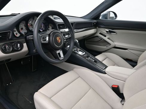Certified 2018 Porsche 911 Turbo S image 4