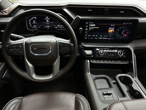 Used 2024 GMC Sierra 2500 Denali w/ Denali Reserve Package AWD/4WD image 13
