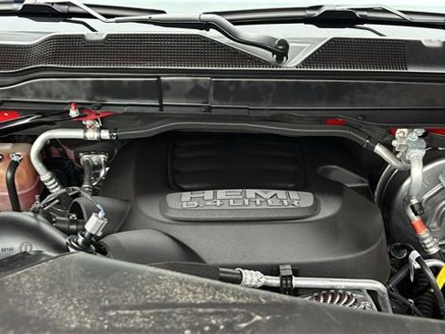 Used 2024 RAM 2500 Big Horn w/ Bed Utility Group image 33