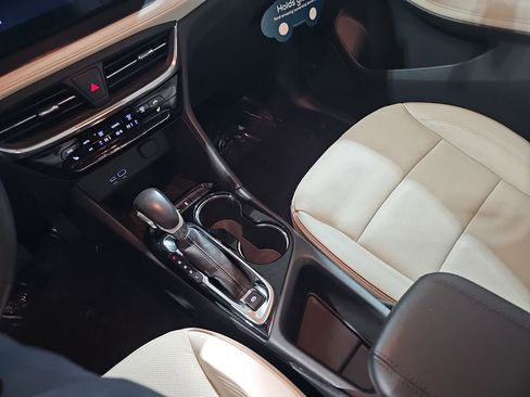 Certified 2024 Buick Encore GX Avenir w/ Avenir Convenience Package image 27