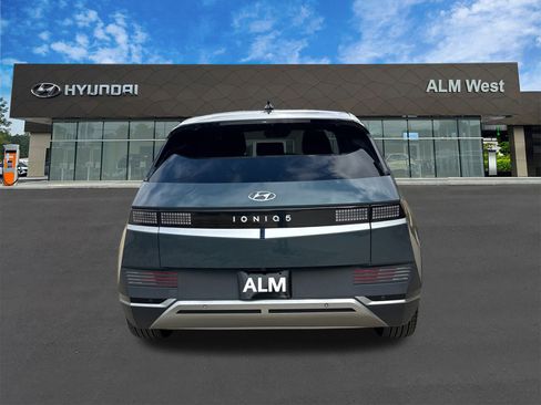 Used 2022 Hyundai Ioniq 5 SE w/ Cargo Package image 6