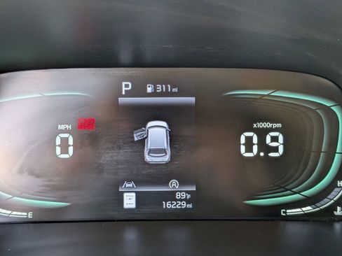 Certified 2023 Kia Soul LX w/ LX Technology Package FWD image 32