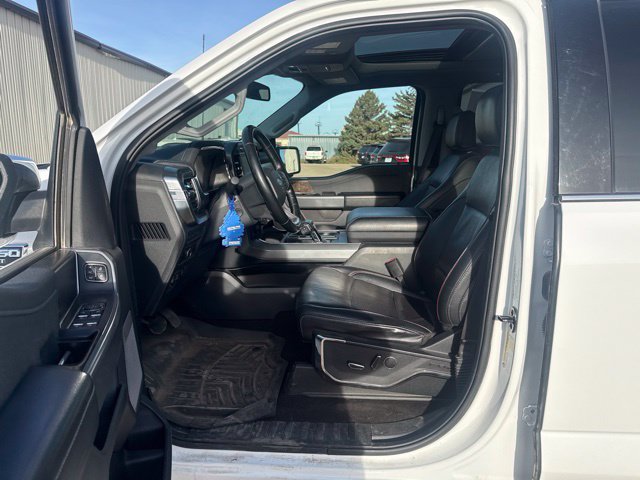 Used 2022 Ford F150 Lariat w/ Equipment Group 502A High AWD/4WD image 4