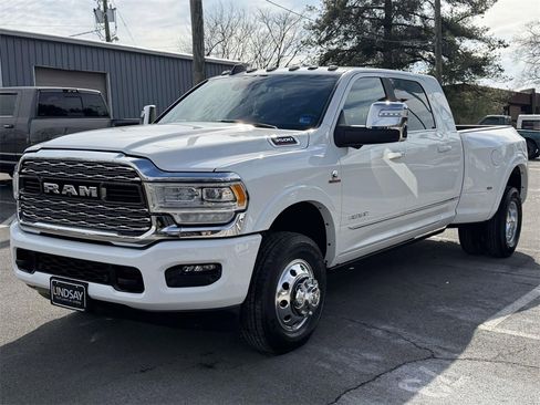 Used 2024 RAM 3500 Limited image 5