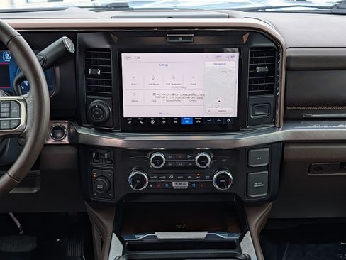 Used 2025 Ford F250 King Ranch w/ Chrome Package AWD/4WD image 45