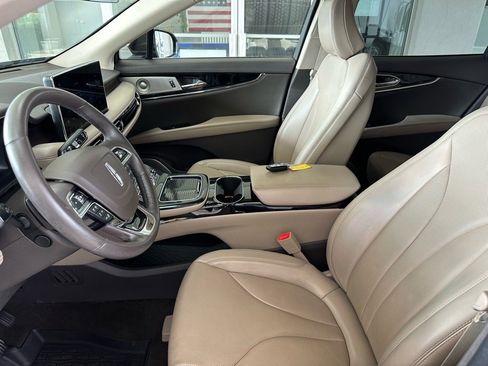 Used 2022 Lincoln Nautilus Reserve w/ Equipment Group 202A image 18