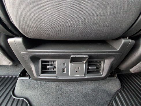 New 2025 GMC Sierra 1500 SLE w/ Preferred Package image 16