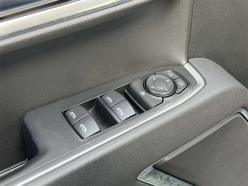 Used 2025 GMC Sierra 1500 Elevation image 15