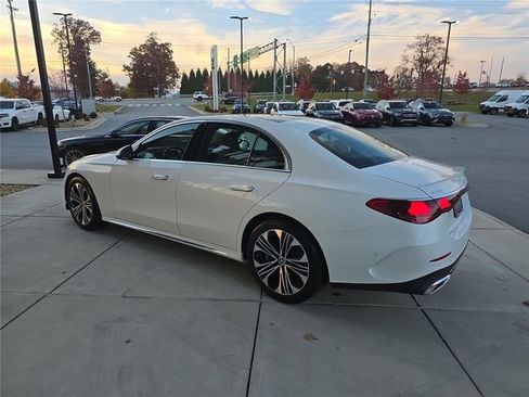 New 2026 Mercedes-Benz E 350 4MATIC Sedan image 7
