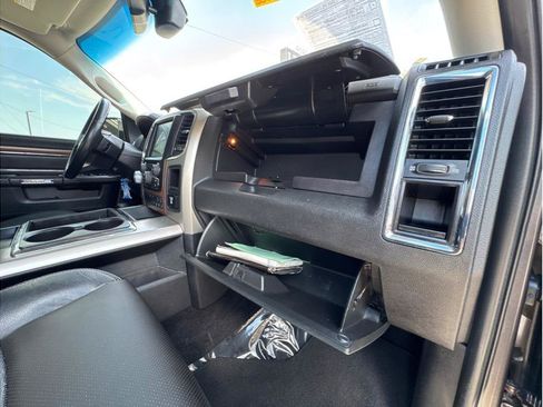 Used 2014 RAM 1500 Laramie w/ Convenience Group AWD/4WD image 34