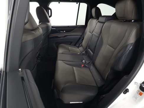 Certified 2025 Lexus LX 700h Overtrail image 37