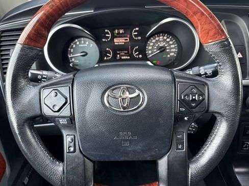 Used 2018 Toyota Sequoia Platinum w/ Carpet Mat Package AWD/4WD image 29