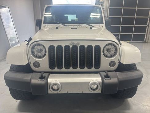 Used 2017 Jeep Wrangler Sahara w/ Connectivity Group image 3