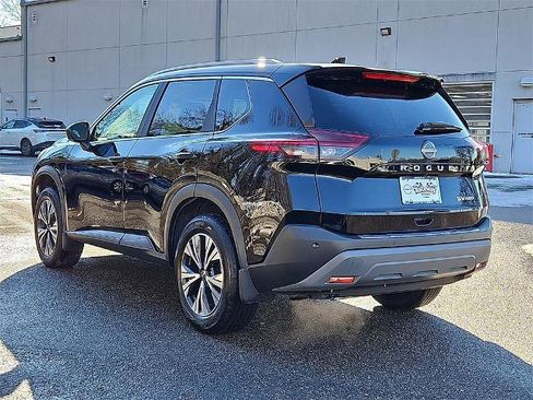Certified 2023 Nissan Rogue SV w/ SV Premium B Package image 5