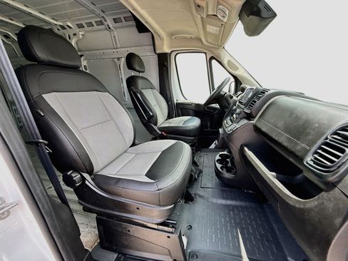 Used 2025 RAM ProMaster 3500 w/ Convenience Group FWD image 26