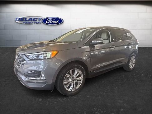 Used 2023 Ford Edge Titanium image 2