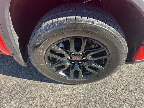 New 2026 GMC Sierra 1500 Elevation image 9