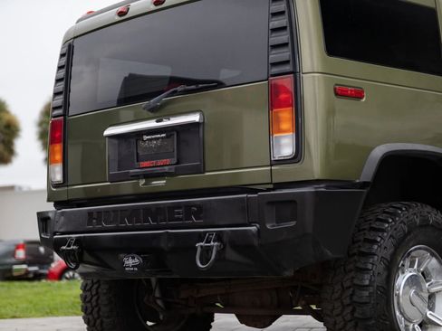 Used 2003 HUMMER H2 w/ Preferred Equipment Group AWD/4WD image 14