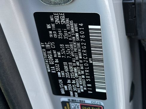 Used 2024 Kia Sorento S w/ Panoramic Sunroof Package image 30