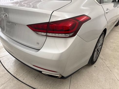 Used 2015 Hyundai Genesis 3.8 w/ Option Group 02 RWD image 17