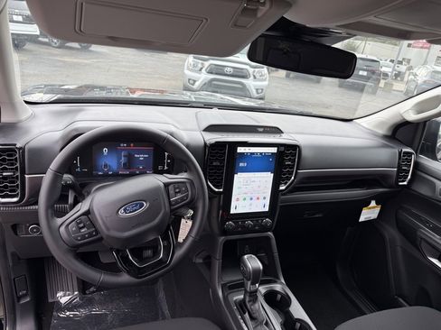New 2025 Ford Ranger XLT w/ Black Appearance Package image 13