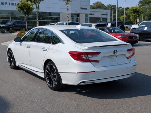 Used 2021 Honda Accord Touring image 5