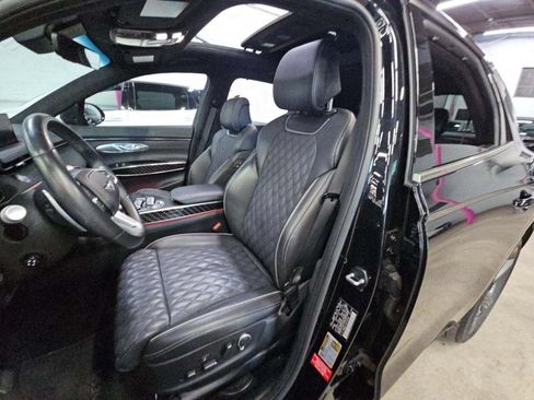 Used 2023 Genesis GV70 3.5T Sport w/ Sport Prestige Package AWD/4WD image 8