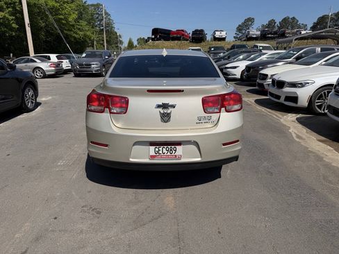 Used 2013 Chevrolet Malibu LT w/ Power Convenience Package FWD image 5