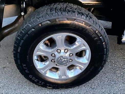 Used 2024 RAM 2500 Big Horn image 41