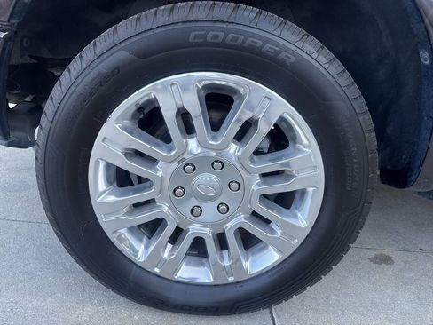 Used 2013 Ford F150 Platinum AWD/4WD image 23