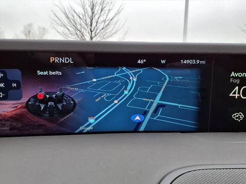 Used 2024 Lincoln Nautilus Premier w/ Equipment Group 102A image 9