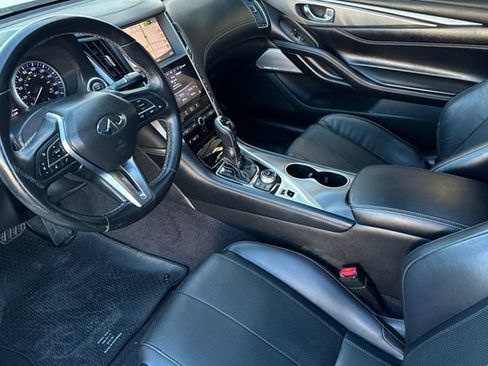 Used 2018 INFINITI Q60 3.0t Luxe w/ Sensory Package 3.0T Luxe AWD/4WD image 10