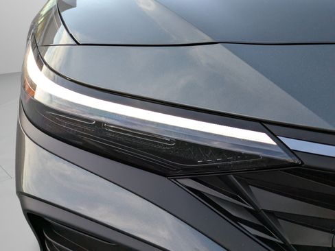 New 2026 Hyundai Elantra Sport FWD image 13
