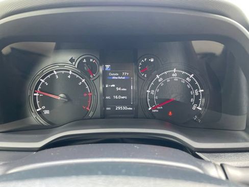 Used 2024 Toyota 4Runner SR5 Premium w/ Moonroof Package AWD/4WD image 17