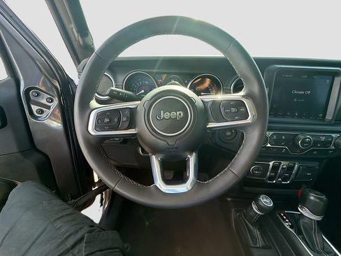 Used 2023 Jeep Wrangler Unlimited Sahara w/ Cold Weather Group AWD/4WD image 12