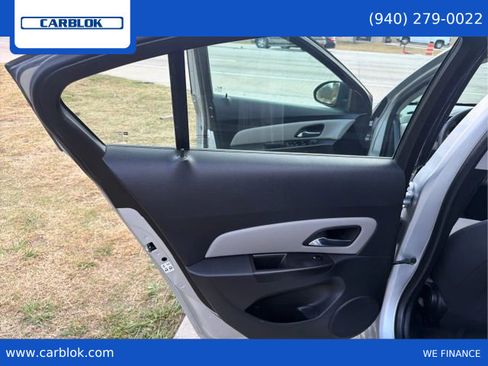 Used 2016 Chevrolet Cruze LS image 26