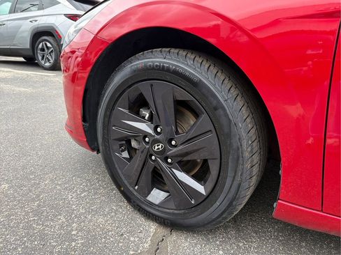 Used 2022 Hyundai Elantra SEL w/ Convenience Package image 24