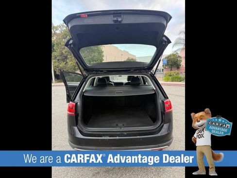 Used 2017 Volkswagen Golf Alltrack S AWD/4WD image 14