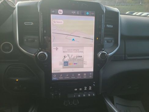 New 2025 RAM 2500 Big Horn AWD/4WD image 17