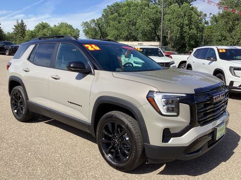 Used 2026 GMC Terrain Elevation w/ Elevation Premium Package AWD/4WD image 5