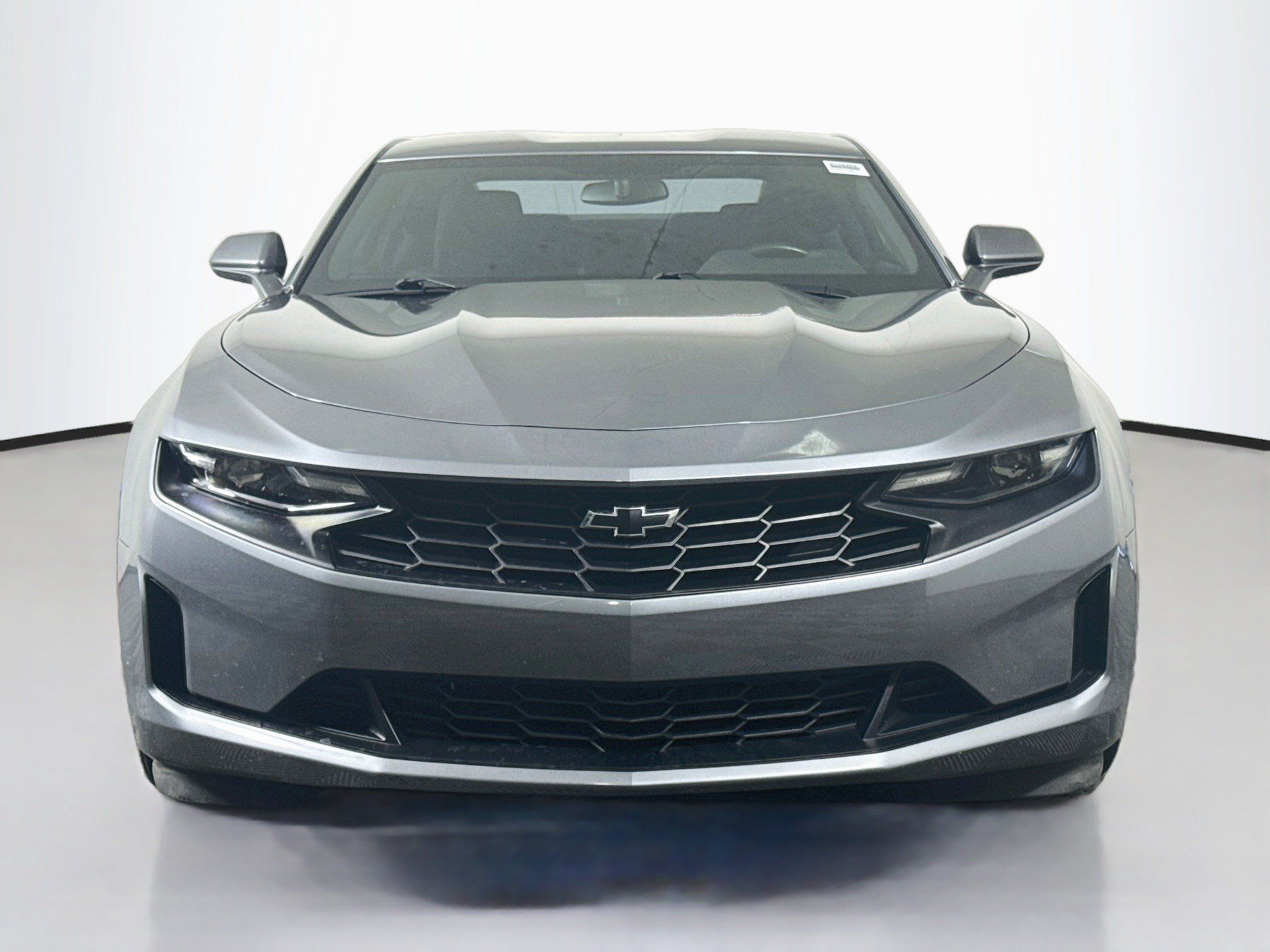 Used 2020 Chevrolet Camaro LT RWD image 2