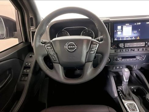 Used 2026 Nissan Frontier SV w/ SV Convenience Package AWD/4WD image 8
