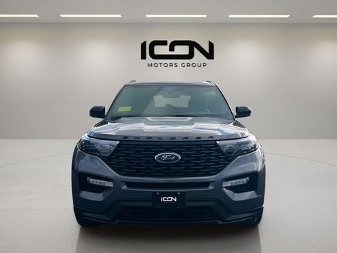 Used 2023 Ford Explorer ST-Line image 2