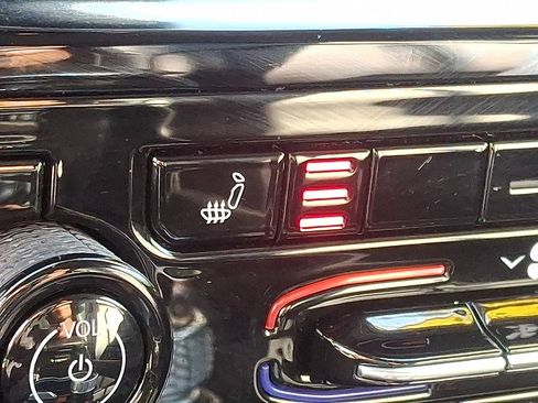 Certified 2023 Jeep Grand Cherokee Limited AWD/4WD image 25