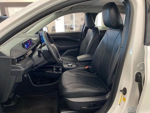 Used 2024 Ford Mustang Mach-E Premium image 16