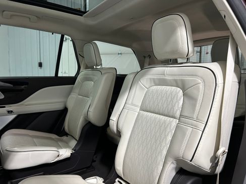 Used 2021 Lincoln Aviator Black Label w/ Dynamic Handling Package image 26