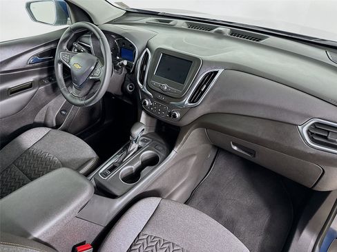 Used 2024 Chevrolet Equinox LT image 28